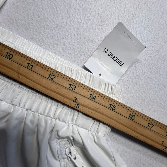 Forever 21 Track Pants Women Large White Windbreaker Jogger New With Tags - Picture 8 of 9